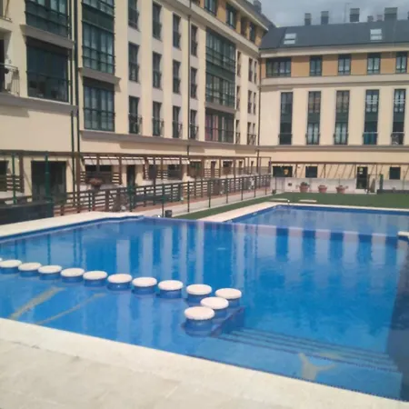 Playa Piscina & Padel Apartament *